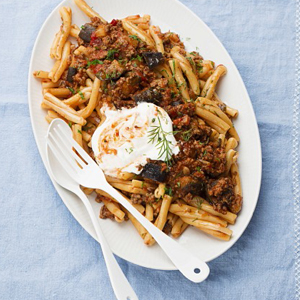 Pasta with a lamb and aubergine sauce